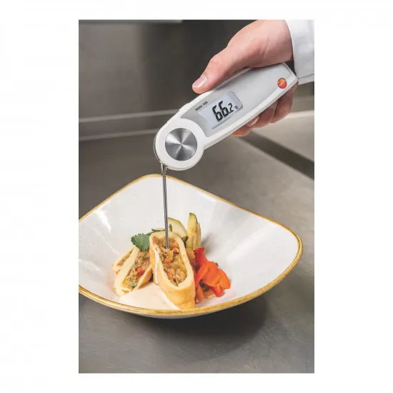 Testo 104 Katlanabilir Gıda Termometresi – Su Geçirmez IP65, −50…+250 °C, ±0,5 °C, Auto-Hold, EN 13485 Sertifikalı (0563 0104)