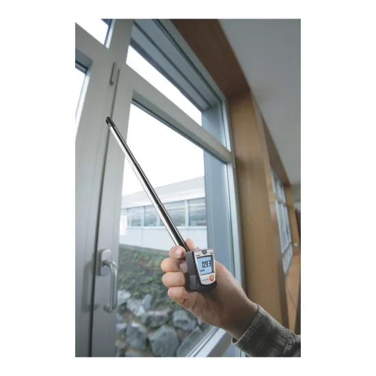 Testo 405 Termal Anemometre (Hava Hızı Ölçer) – 0…10 m/sn, Hacimsel Debi ve Sıcaklık, 300 mm Teleskopik Prob, Döner Ekran (0560 4053)