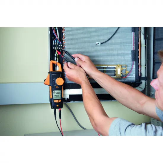 Testo 770-1 TRMS Pens Ampermetre – 400 A AC/DC, 600 V, Başlatma Akımı, Geri Çekilebilir Kıskaç Kolu, CAT IV (0590 7701)